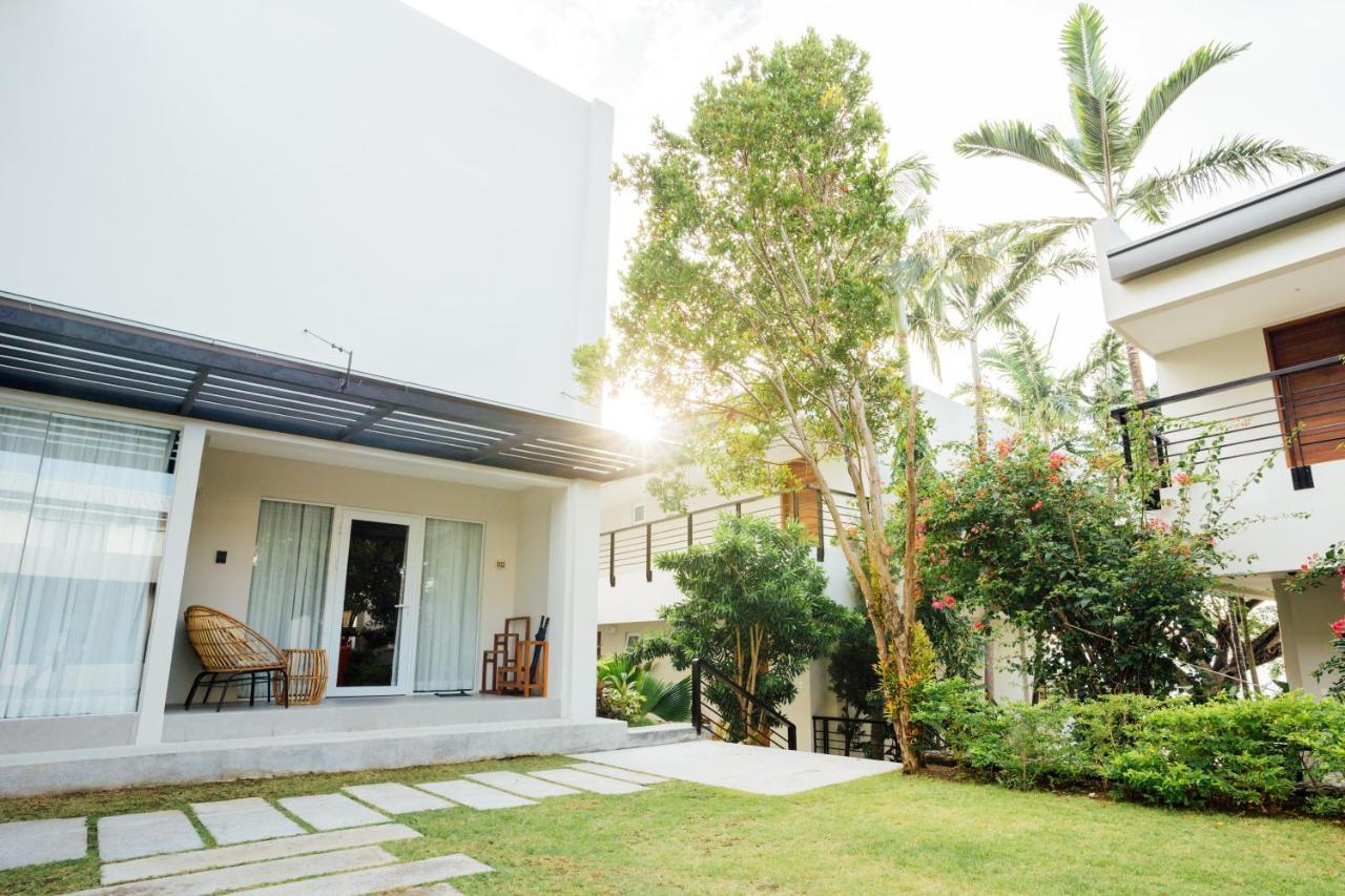 Solitude Acacia Resort Mabini  Exterior foto